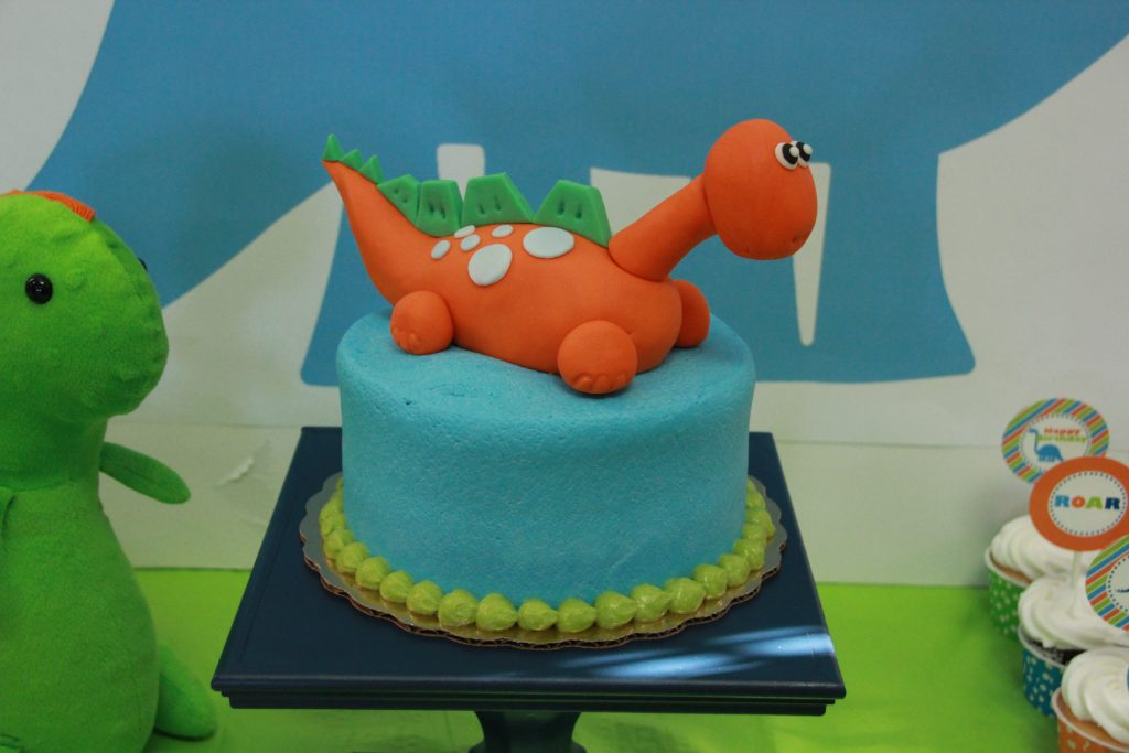 Dinosaur First Birthday Party Decorations – 5M Creations Blog